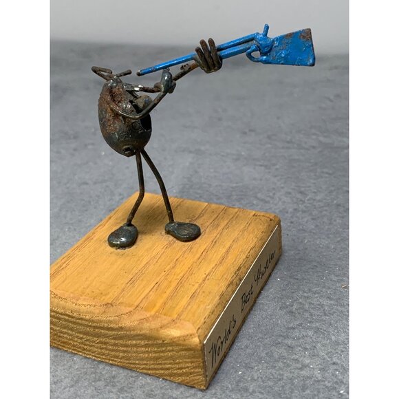 Worlds Best Hunter Metal Welded Sculpture on Wood Base Iron Figurine Vintage 198 - Picture 2 of 12